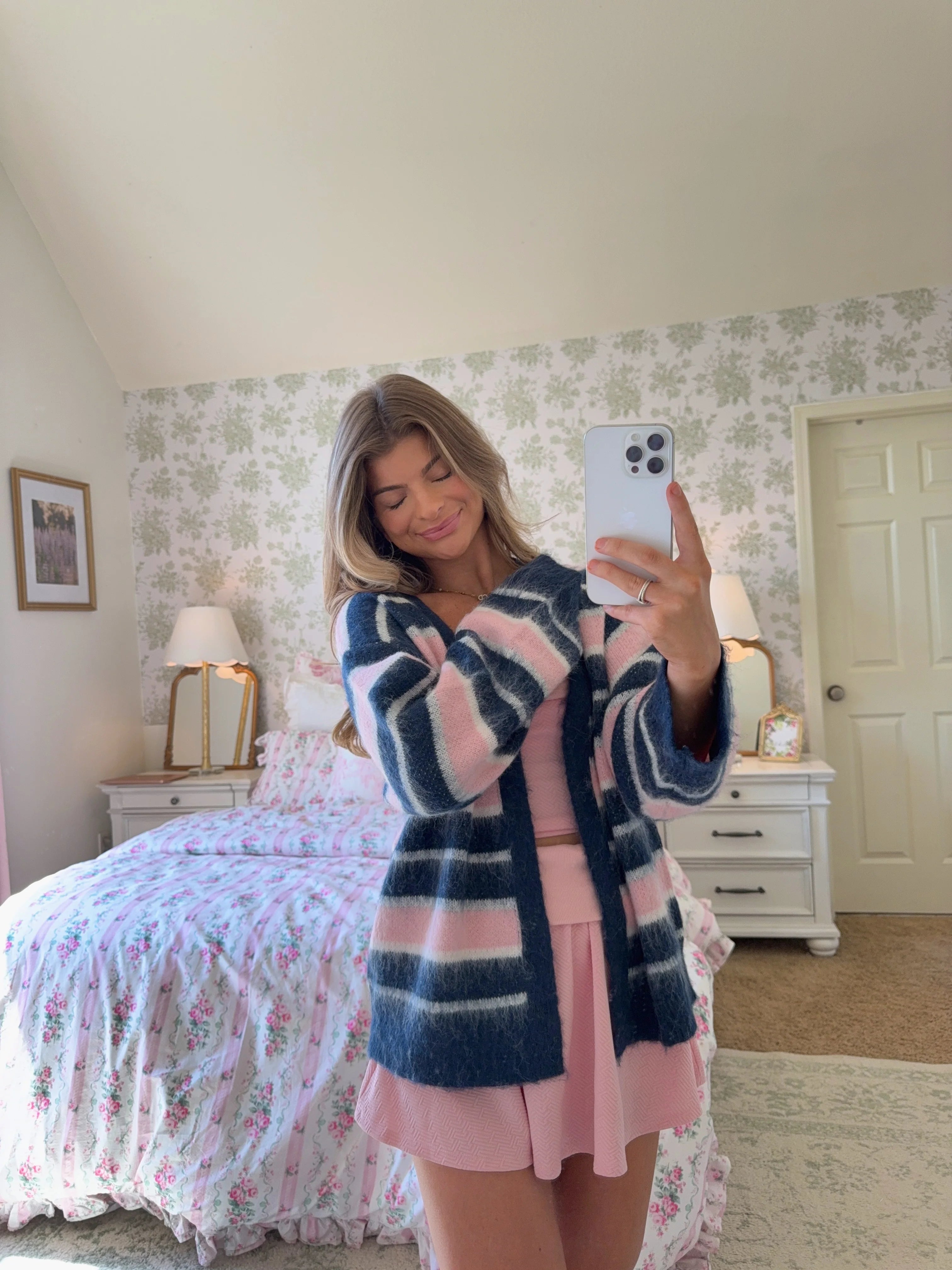 Townes Striped Cardigan - Navy / Pink