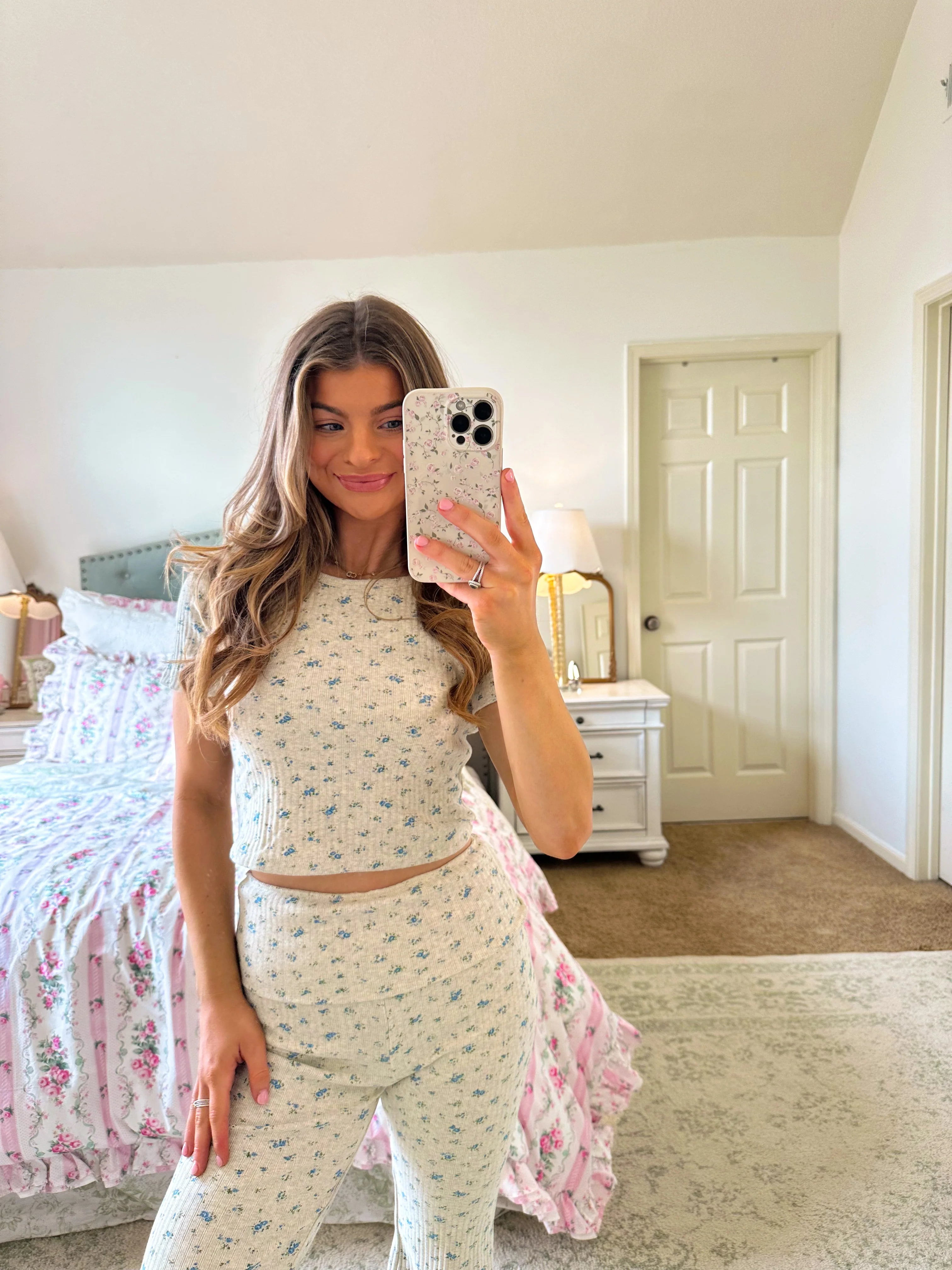 Sutton Floral Lounge Set - Grey