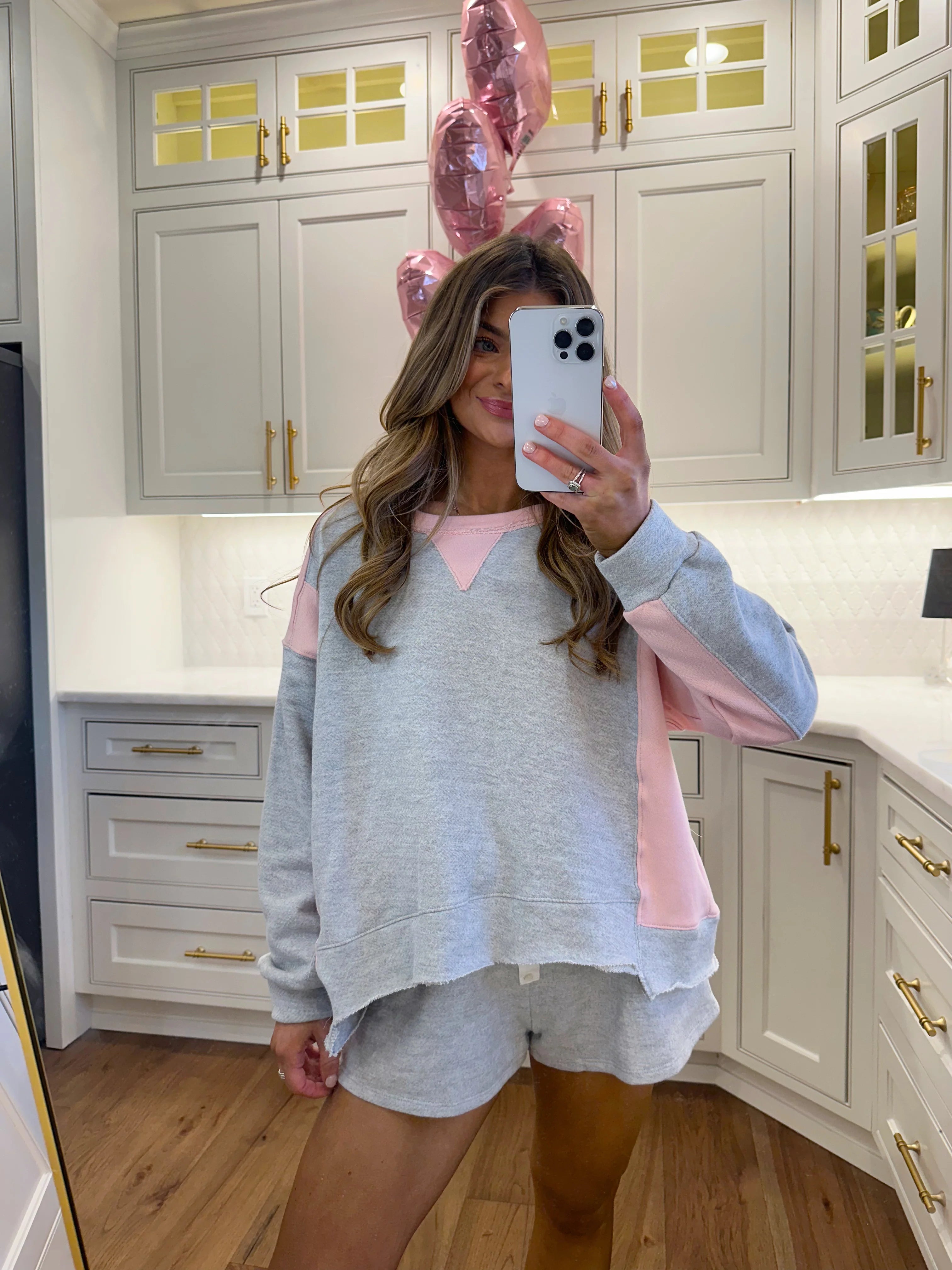 Gidget Contrast Color-Black Sweatshirt - Grey / Pink