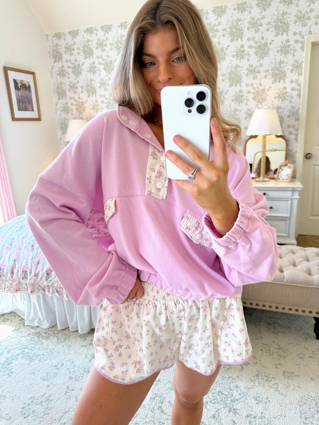 Magnolia Snap Button Pullover - Lilac / Cream