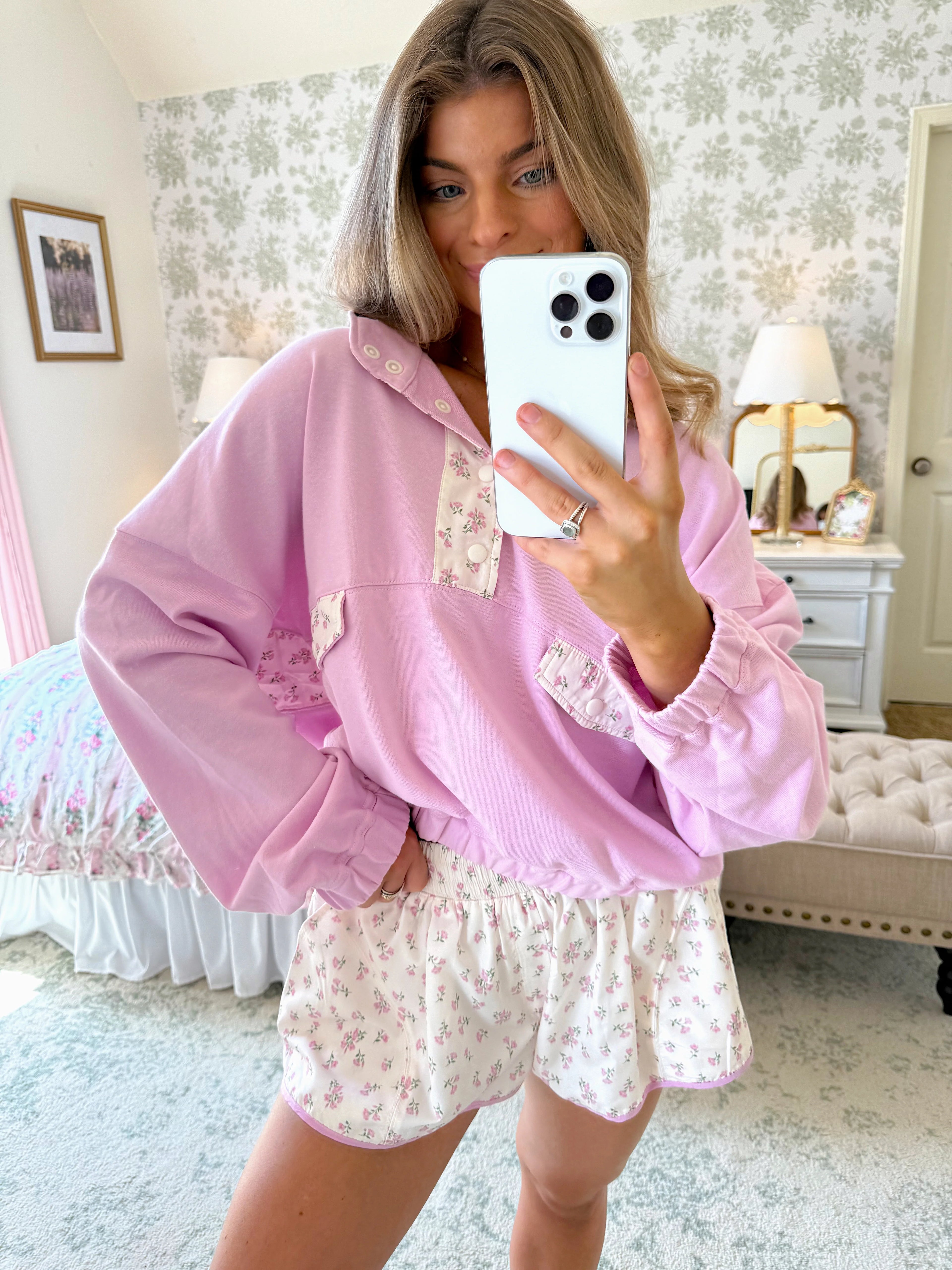 Magnolia Snap Button Pullover - Lilac / Cream