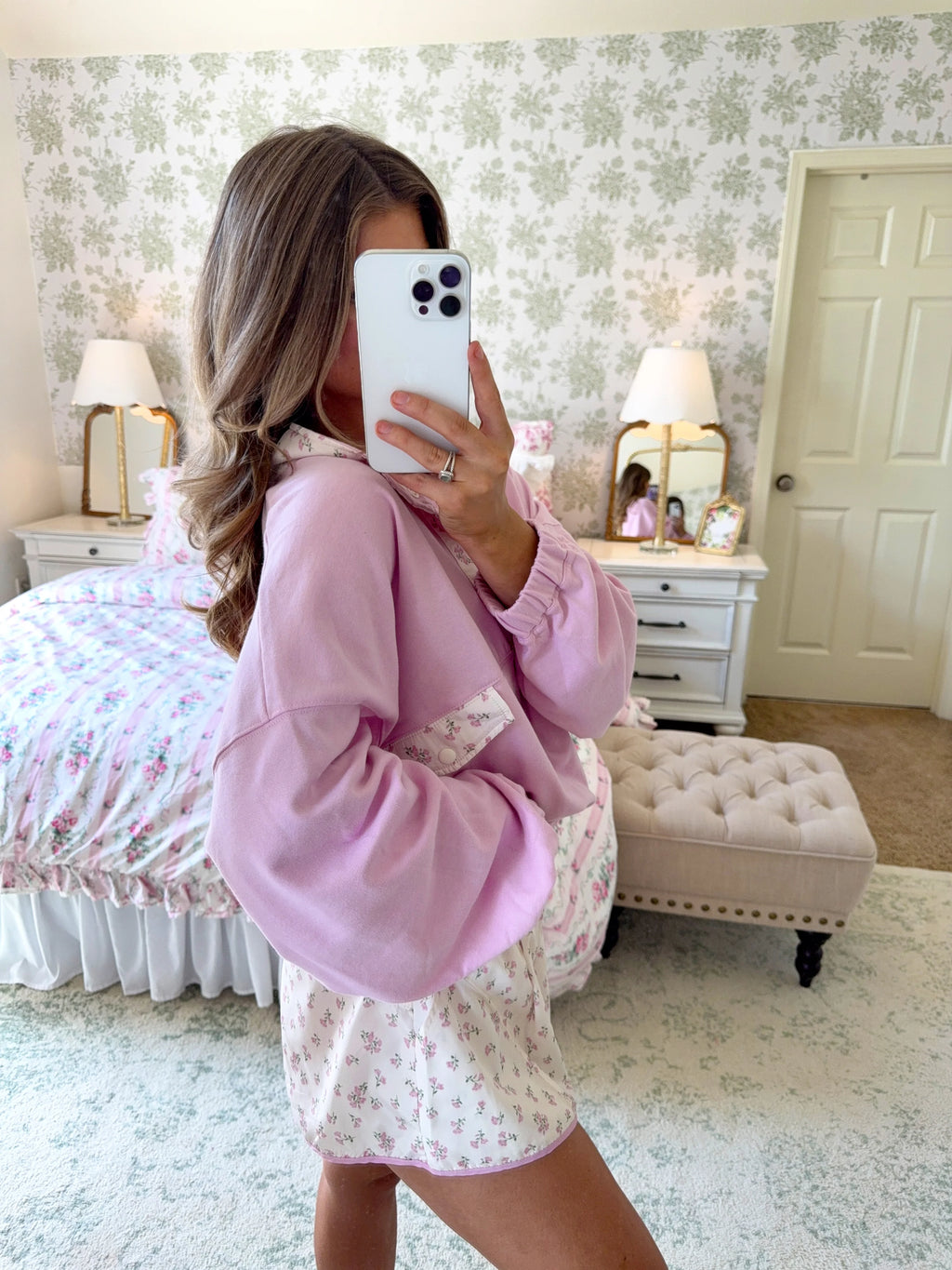 Magnolia Snap Button Pullover - Lilac / Cream