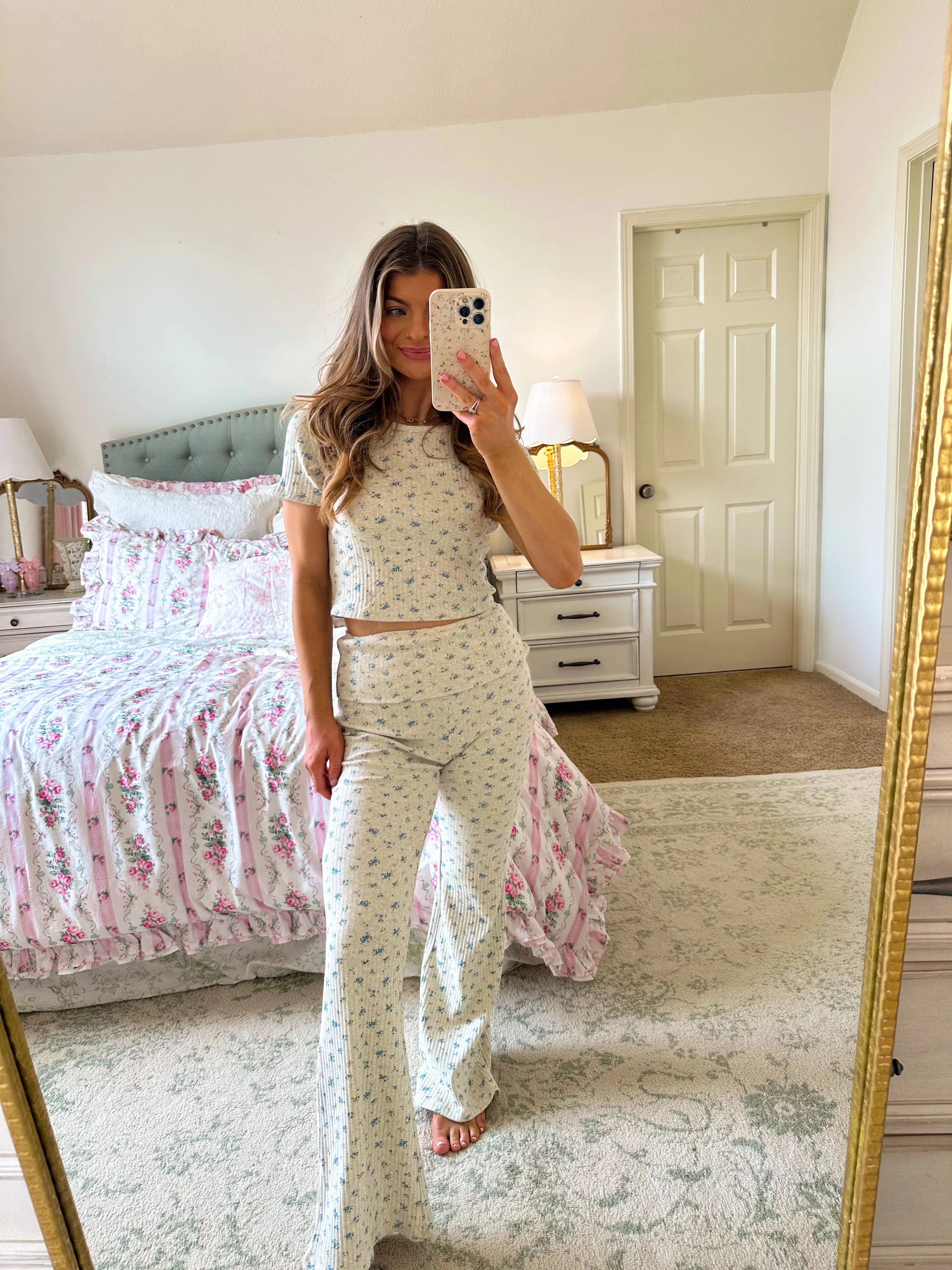 Sutton Floral Lounge Set - Grey