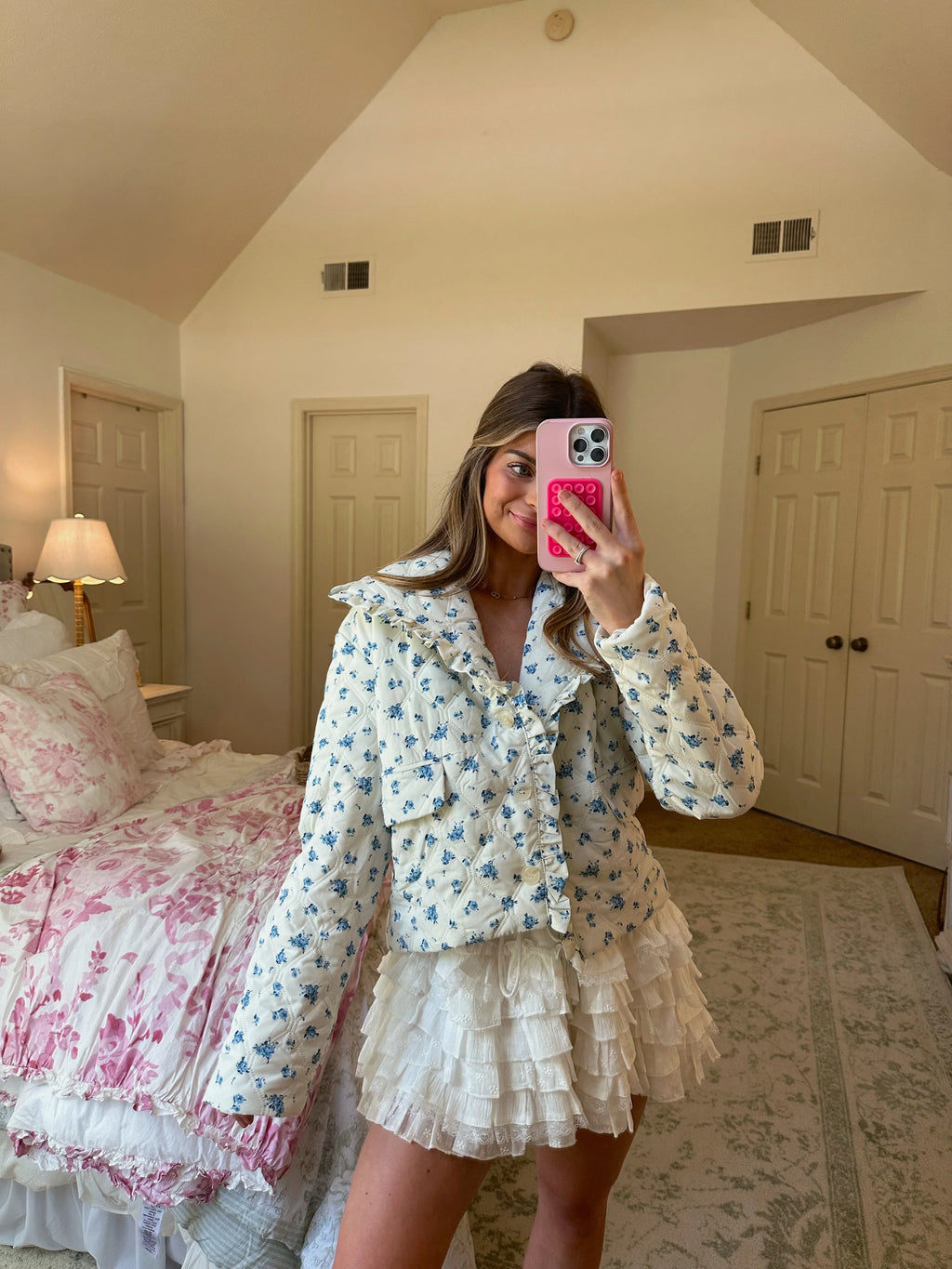 Merriweather Floral Quilted Puff Jacket - Cream / Blue