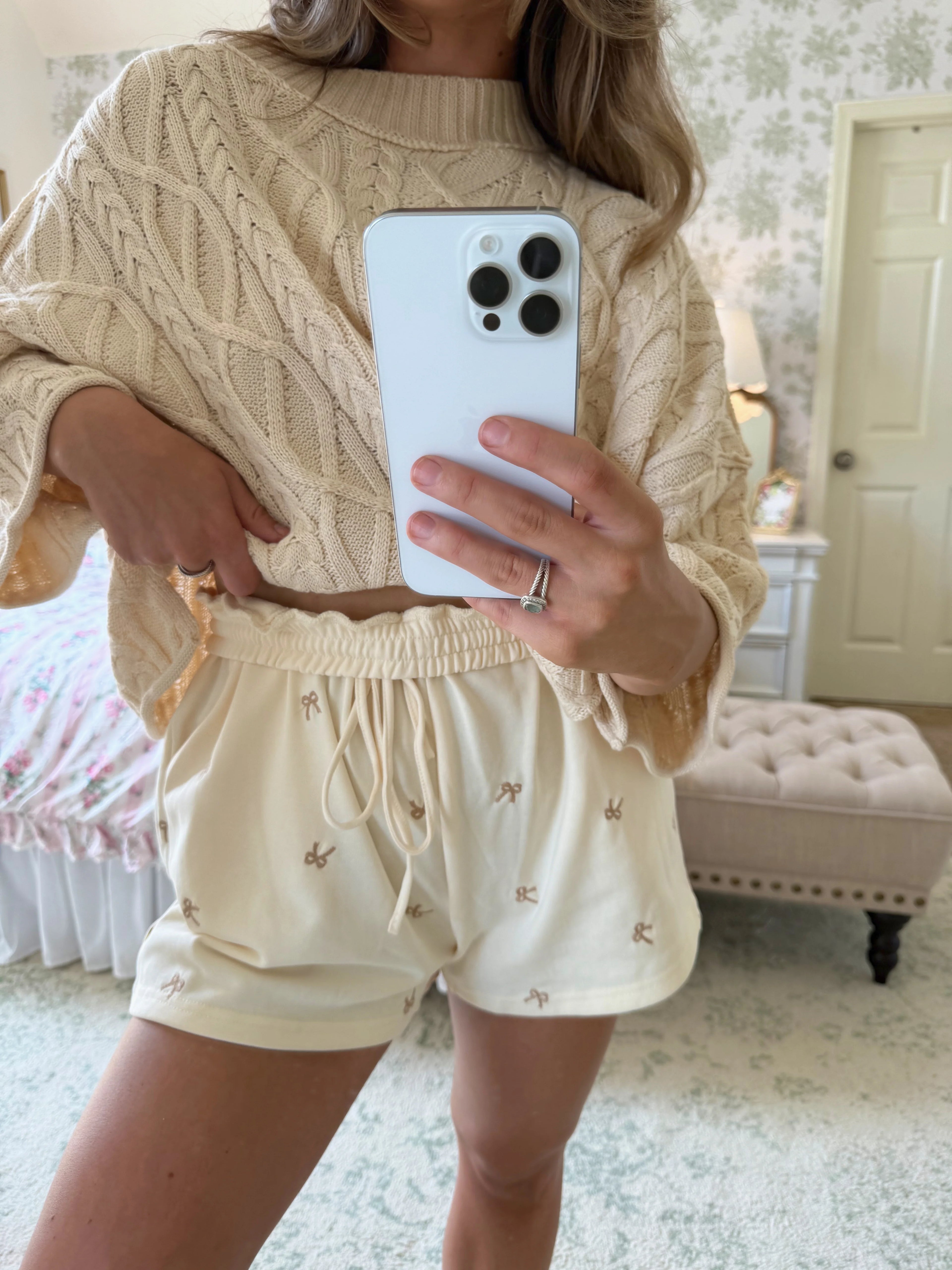 Ribbon Sweat Shorts - Cream