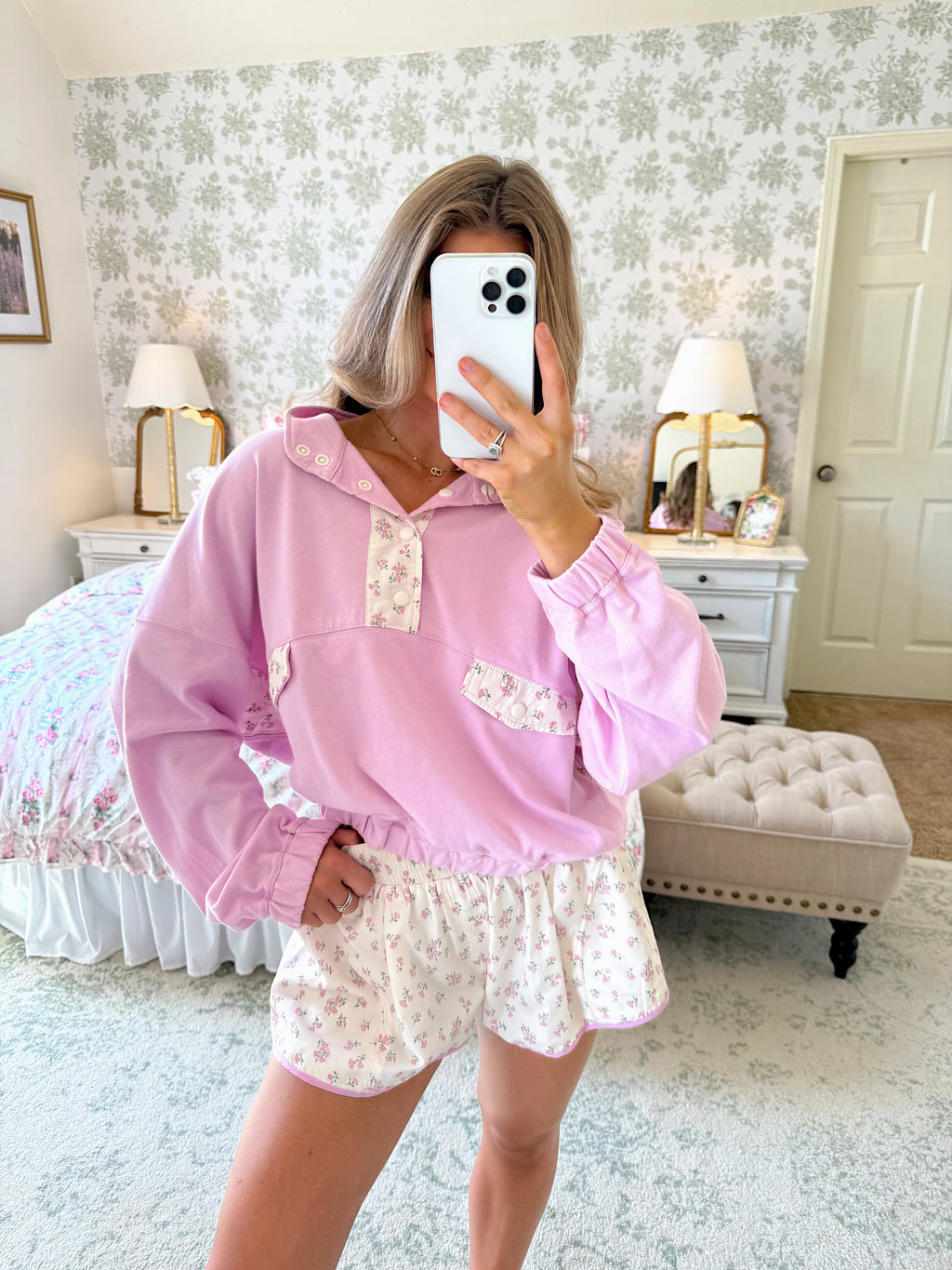 Magnolia Snap Button Pullover - Lilac / Cream