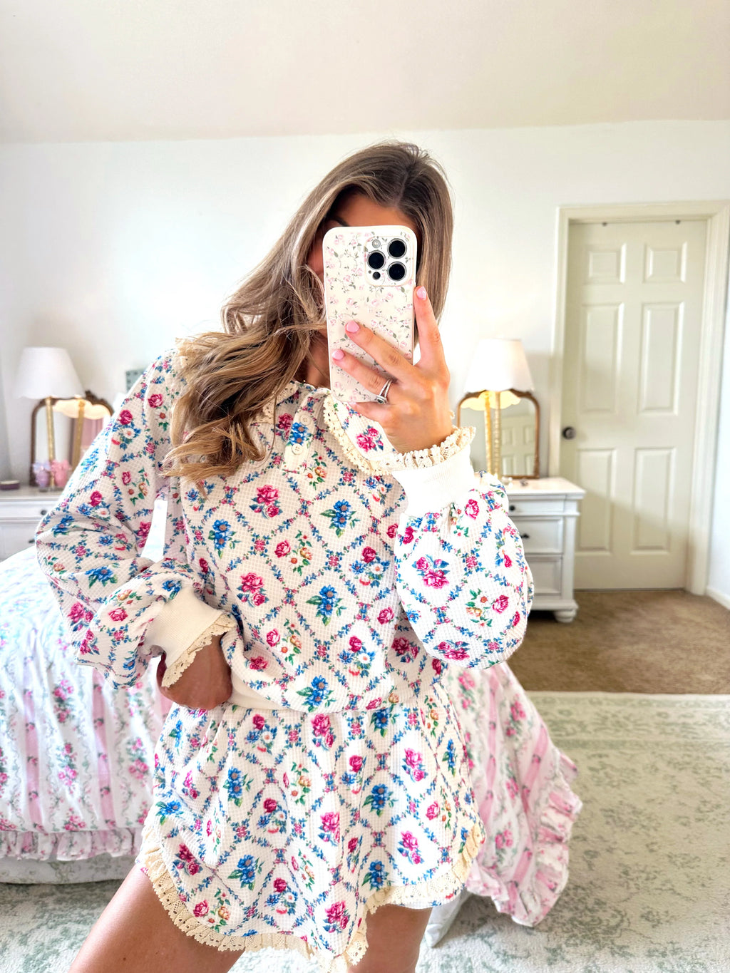 Goldie Vintage Floral Lounge Set