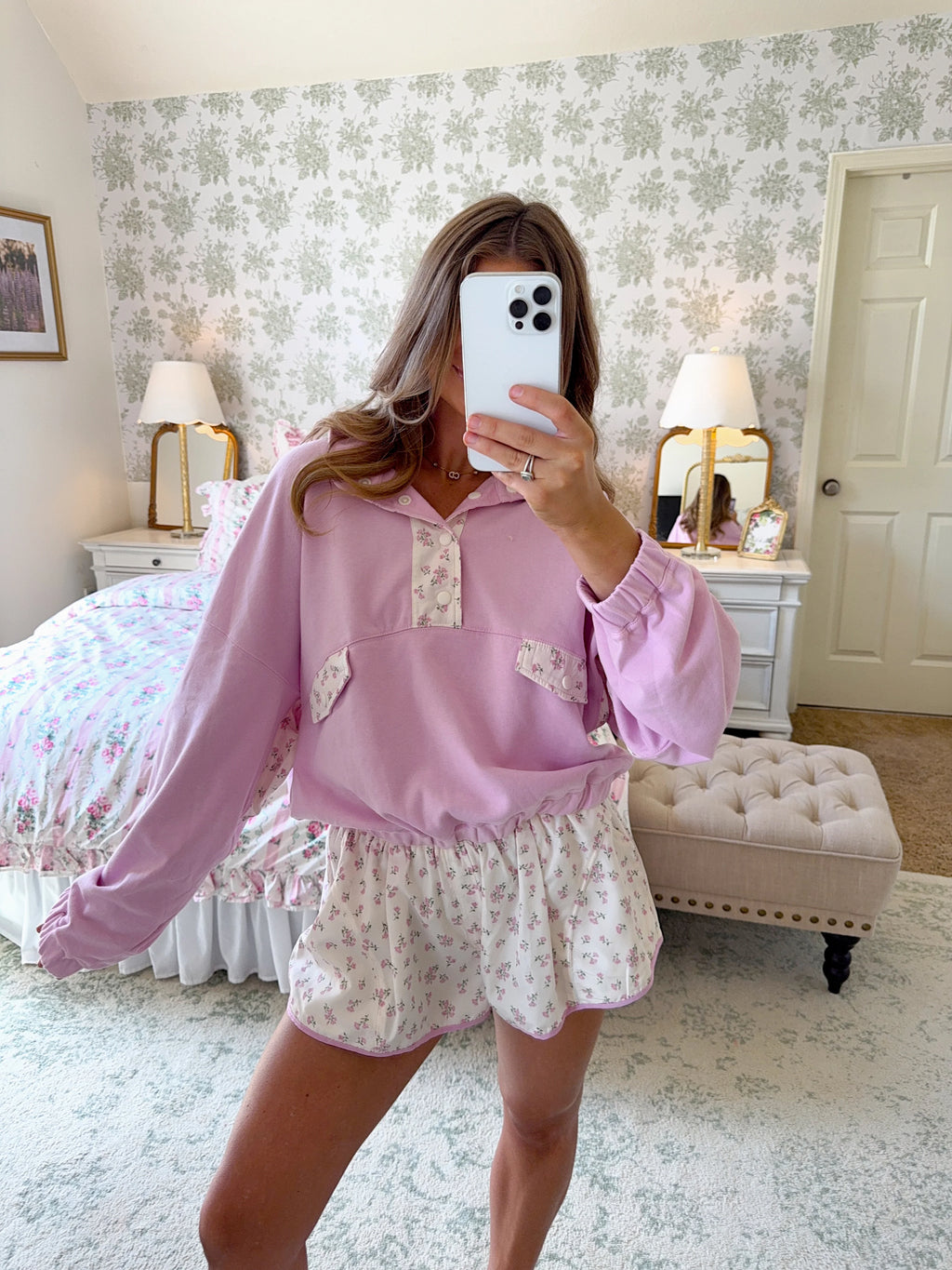 Magnolia Snap Button Pullover - Lilac / Cream